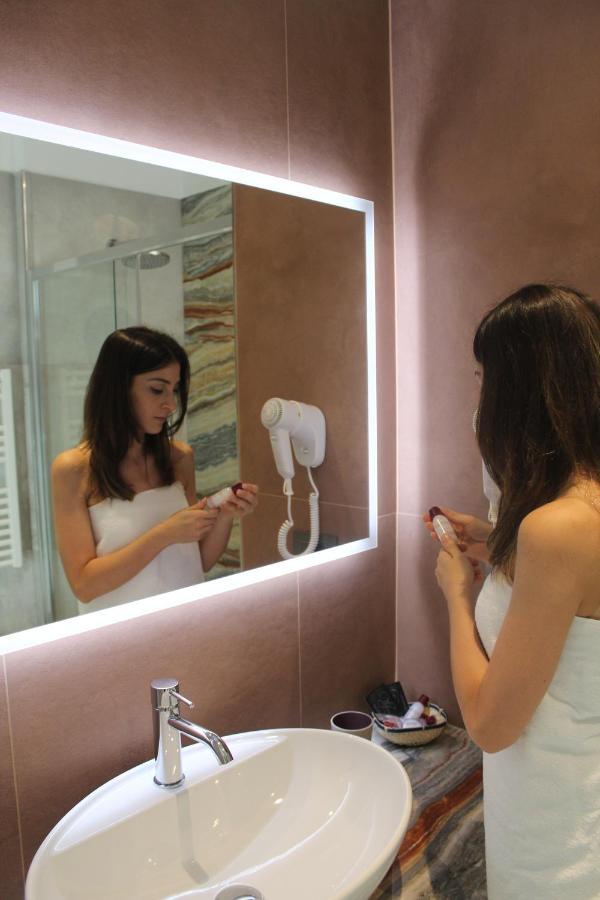 B&B Primrose Residence Hotel Rimini Buitenkant foto