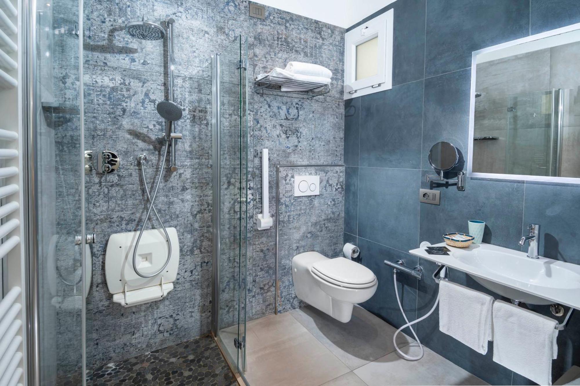 B&B Primrose Residence Hotel Rimini Buitenkant foto