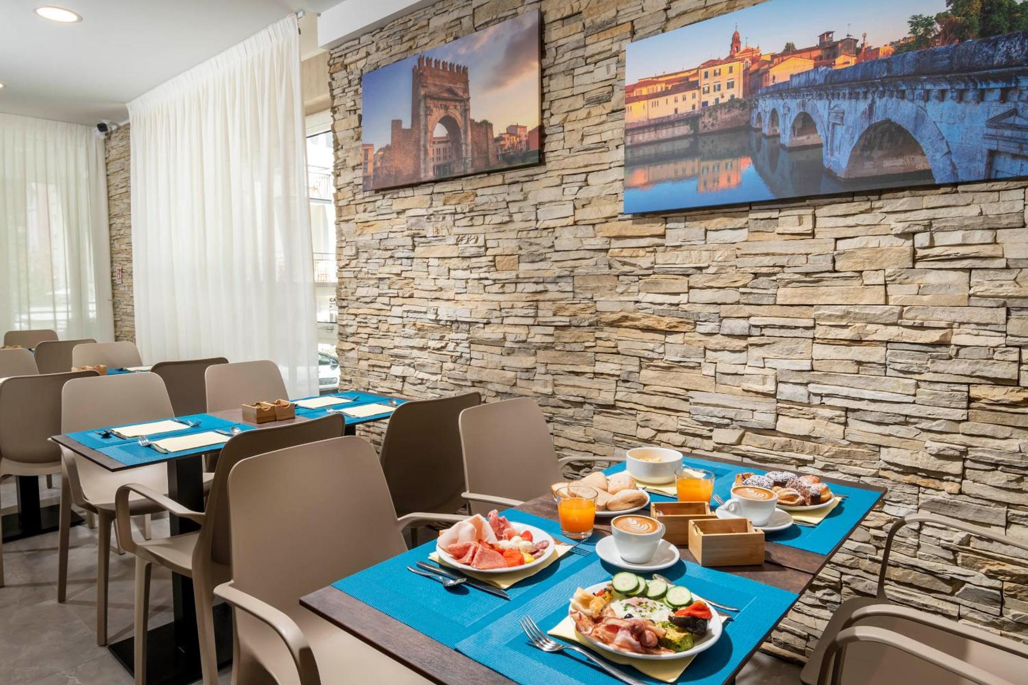 B&B Primrose Residence Hotel Rimini Buitenkant foto