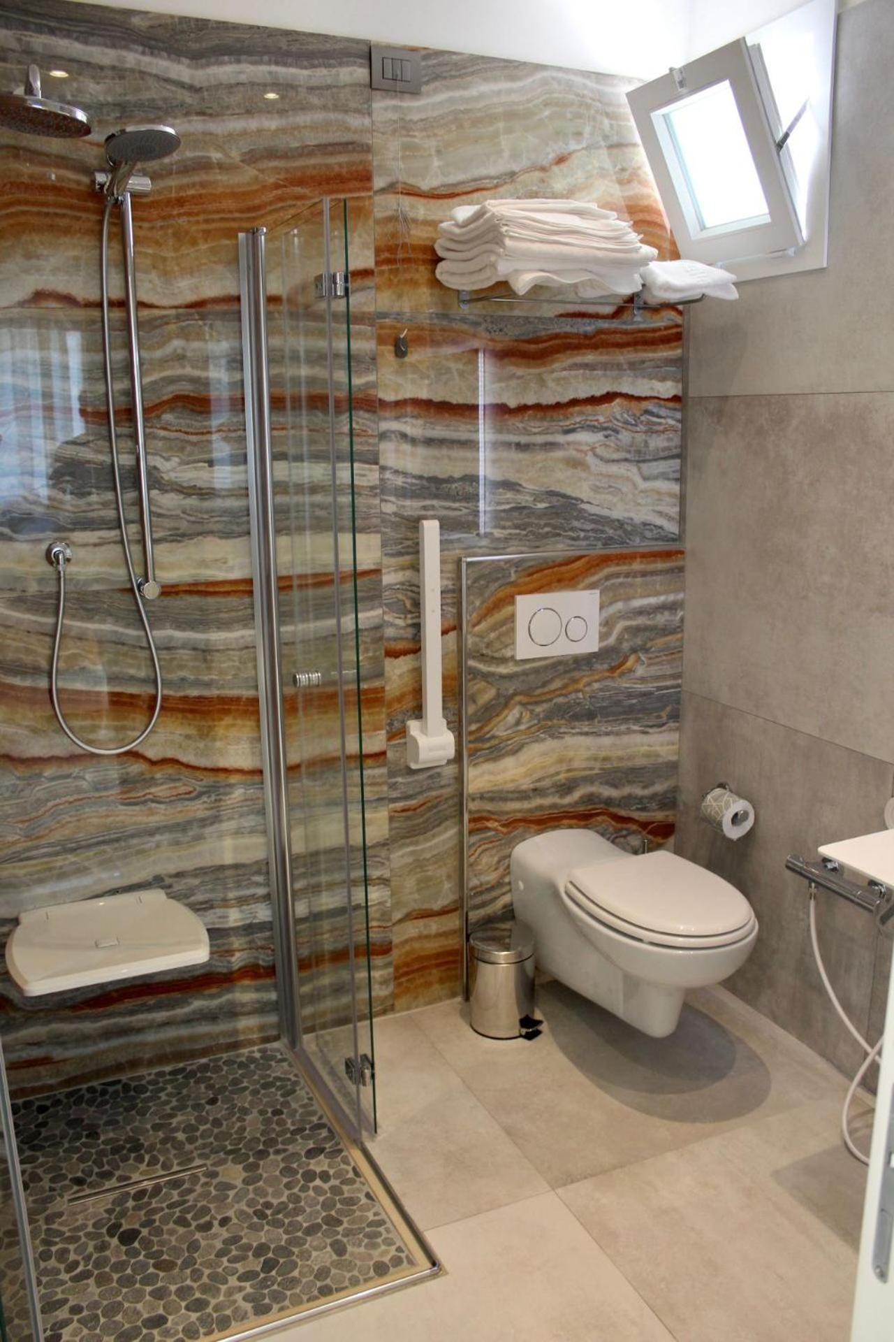 B&B Primrose Residence Hotel Rimini Buitenkant foto